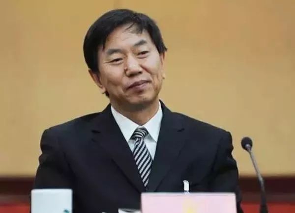 网红市长的人生哲学:读书、走路、做人、做事